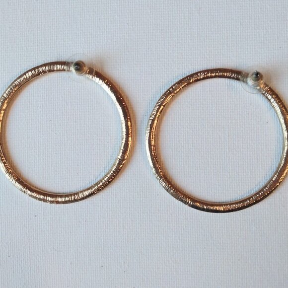 Lot of 7 Hoop Earrings Gold Toned Rhinestone Costume Jewelry Large Pierced Ears - Picture 3 of 15